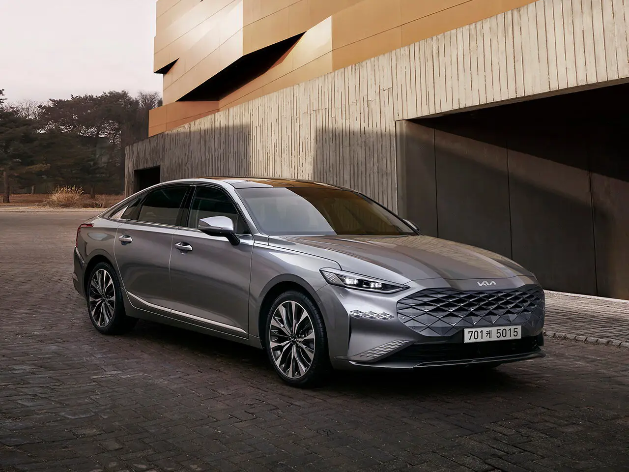 Kia K8